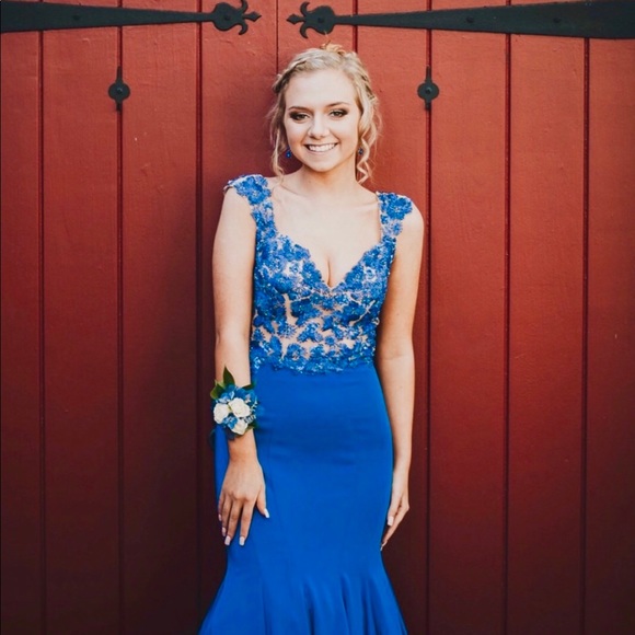 Sherri Hill Prom Dress - Picture 1 of 4